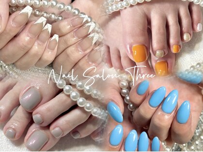 スリー(Three)の写真