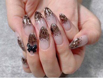 Mirei nails【4/1 NEW OPEN(予定)】/ラメグラデーション+パーツ追加