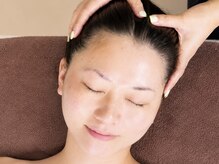 グレイスヒーリング(GRACE HEALING)の雰囲気（頭皮ケアで頬の毛穴・フェイスラインの引き上げ効果可能）