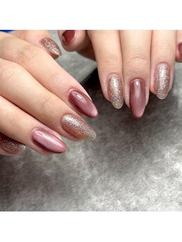 ネイルズ ヒマワリ(Nails Himawari)/マグネット・フラッシュネイル