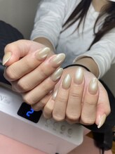 シン(XIINH)/マグネットネイル