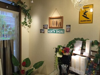 ヘアアンドメイク オハナ(hair&make ohana)/Hawaiianな店内入口
