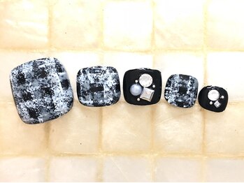 ムーネイル(mou nail)/モノトーンチェック