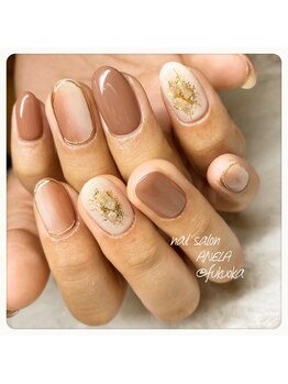 アネラ(ANELA)/縦グラデネイル