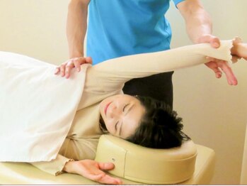 はまもと整骨院の写真/【大人気★国家資格保持による《徹底》姿勢改善 ￥4500】歪み/猫背/巻き肩/スマホ首など悪姿勢の原因解消◎