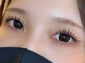 ココミーサロン(CoCo me salon)の写真/【映える！パッチリな目元に★】エクステの種類も豊富!!あなたの”カワイイ”を実現◇モチの良さも抜群◎