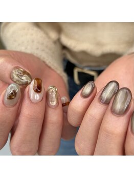 テノテノネイル(tenoteno_nail)/ちぐはぐ片手ワンカラー定額