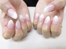 ネイルサロン キラップ(Nail Salon KiLAP)/白グラスカルプ￥9800