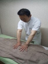 中国整体マッサージ 田/まずはほぐして・・・・・