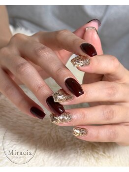 ミラシア フロム エムネイル(Miracia from Mネイル)/非対称カラーネイル