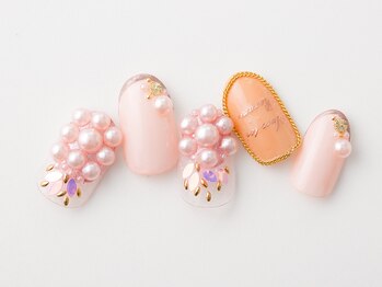 アートラウンジリハナ(Art Lounge Rihana)/パールパイナップルネイル★