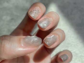 ネイル アトリエ コモード(nail atelier Comodo)/マグネットネイル [氷]