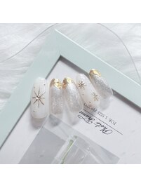 2月大人可愛いおでかけネイル
