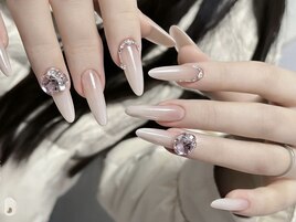 冬のスノーホワイトネイル