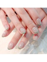 リッシュ ドゥ(RICHE deux)/緑フレンチネイル