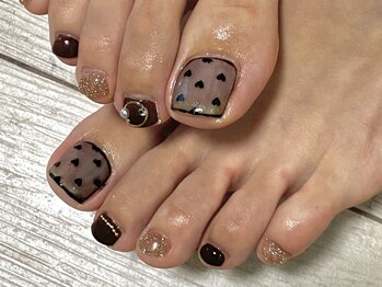 ヴェリタネイル(Verita nail)/秋もフットネイル人気です☆