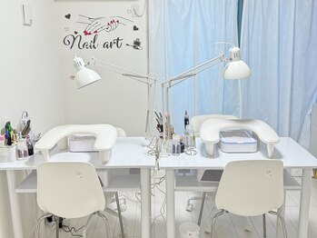 ムーンネイル(moon nails)の写真/”通いやすさ×可愛さ”を両立した大人女子のためのサロン♪落ち着きあるプライベート空間◎