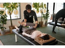 肩こり/腰痛/姿勢矯正など体の不調を運動指導も取り入れて改善！