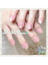 笑楽美屋/控えめマグネットネイル