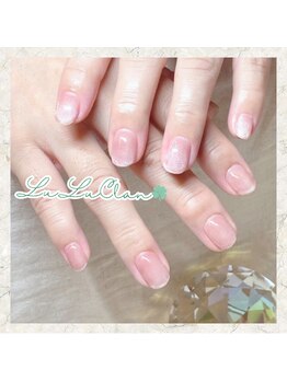 控えめマグネットネイル