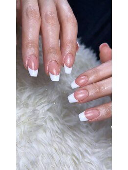 ディバネイル(Diva_nail.$)/王道白フレンチ