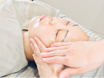 ルミエールフォートサイド(L’MIERE fortside)/お顔のリンパマッサージ