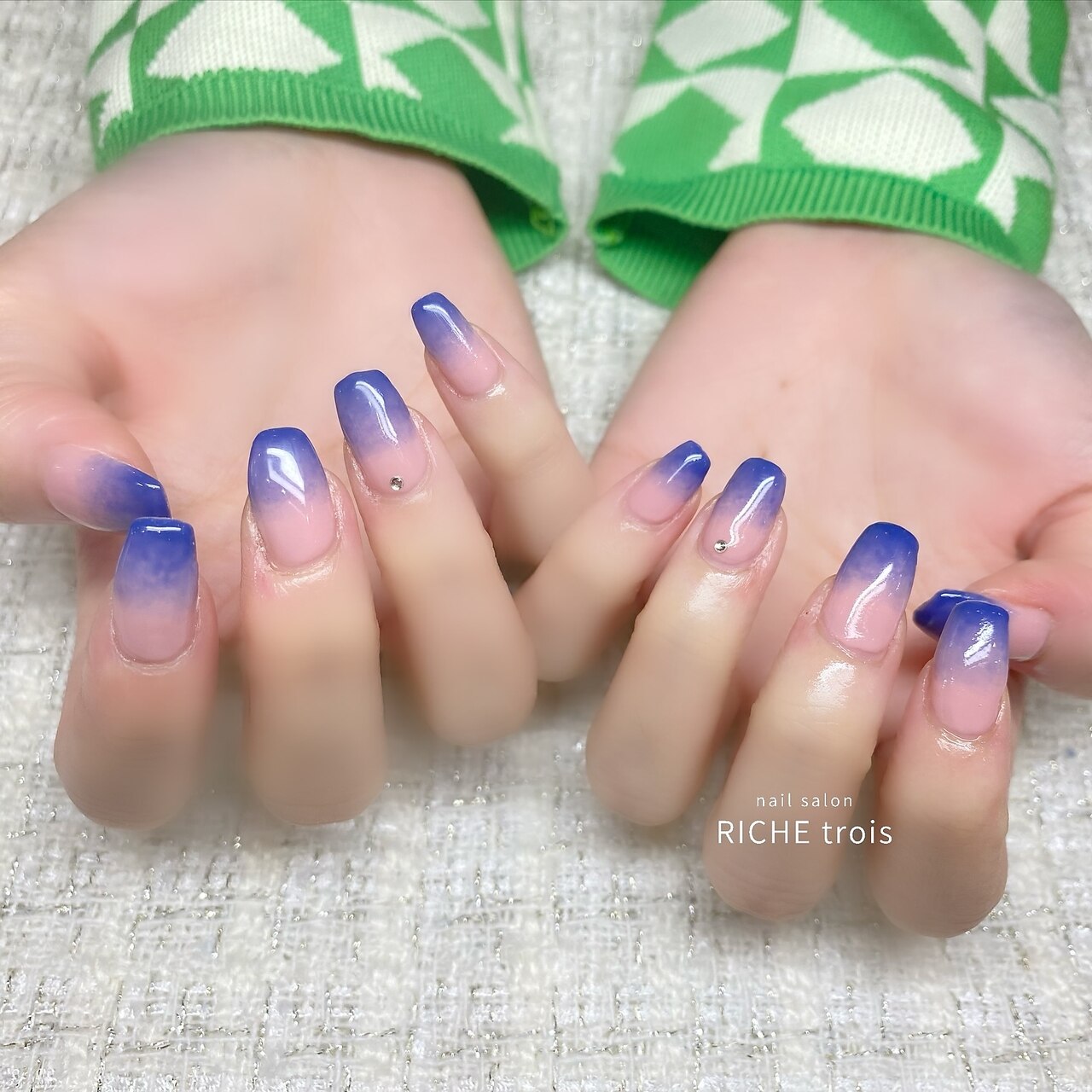 青ピンクグラデーションネイル No.97 ブルー×ピンクグラデーション ネイルチップ 蝶 ギャル