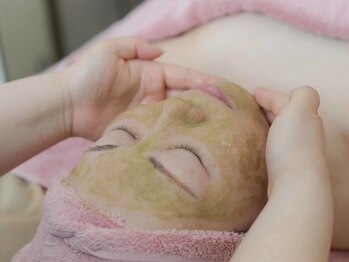 アーニャビューティー(Anya Beauty)/ハーブピーリング