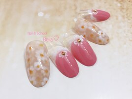 小花たっぷりネイル