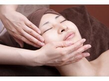 3つのメソッドで”大人の輪郭美”を実現【セレーブル・リジュ】エイジングケアで小顔&艶肌