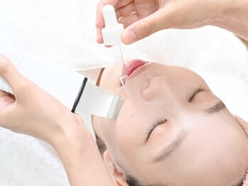 ユイ(Yui)の写真/毛穴のお悩みはおまかせ!詰まった毛穴を徹底洗浄して、キメ細かく引き締まったうるツヤ美肌に◎