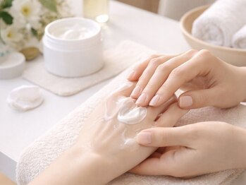 エムズヴィラ(M's Villa.)の写真/ネイルをしない方も、初めてでも始めやすい手肌エステ専門♪♪