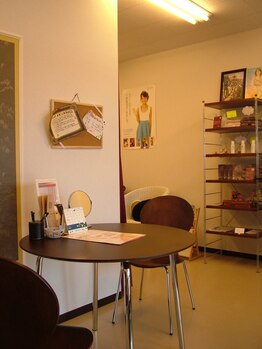 美肌脱毛サロンラー 長岡店(Ra)/明るく来店しやすい店内