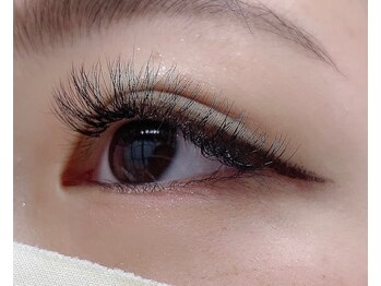 ラブリーアイズ ソーリスネイル(lovely eyes/solis nail)/ボリュームラッシュ