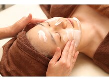 サロンドエステ ルヴニール(salon de esthe revenir)/丁寧にクレンジングします