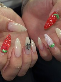 いちごネイル