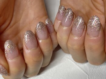 ワイエヌユー(Y.NU)/ラメグラデーション