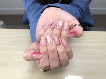 ヒトミネイルズ(Hitomi Nails)/