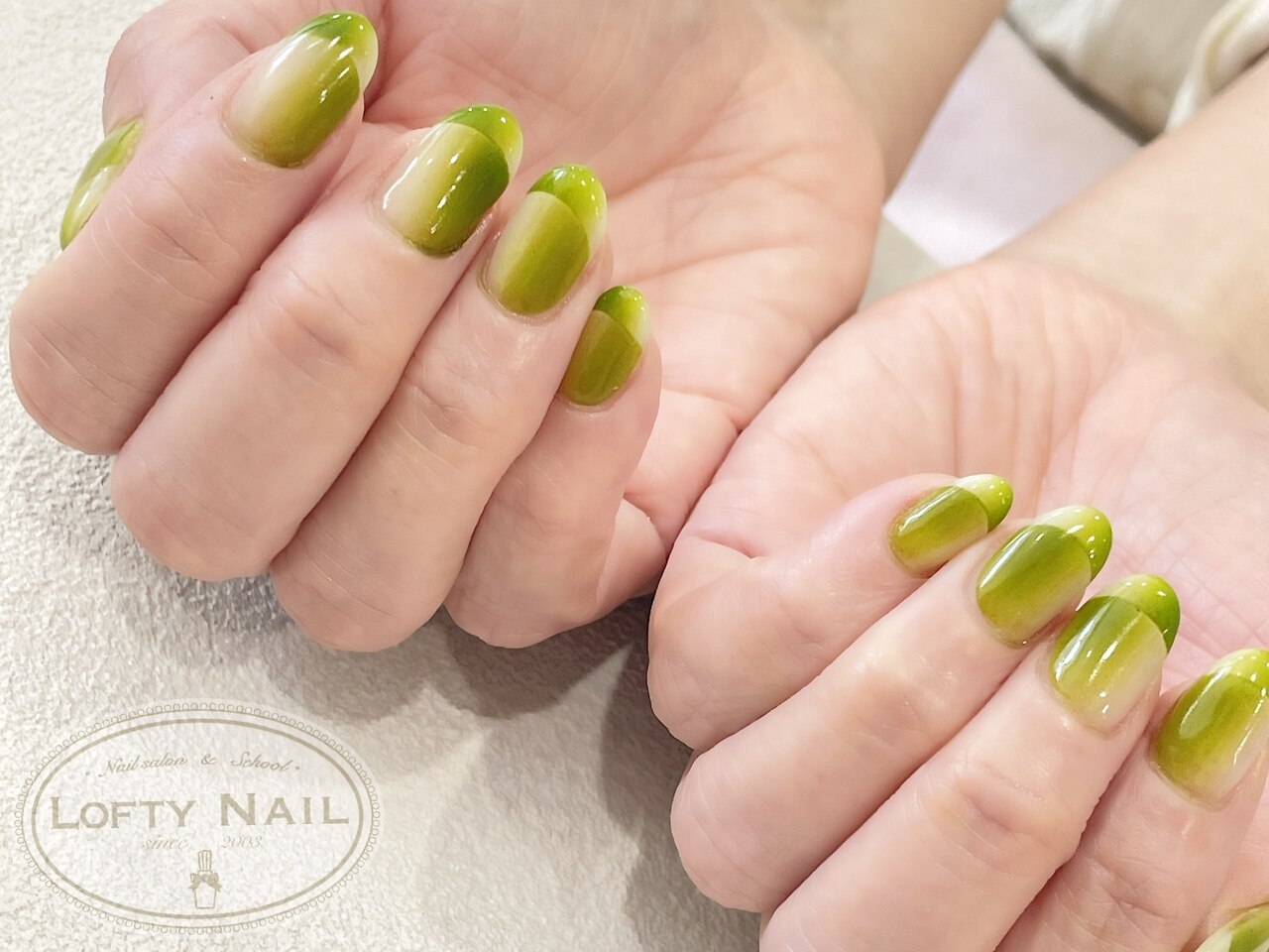 抹茶ラテ ネイルチップ 2026年冬トレンド】抹茶のネイルデザイン集｜人気順