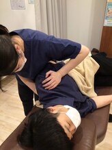 くまのみ整骨院 武蔵浦和院/肩甲骨周りを整えます！