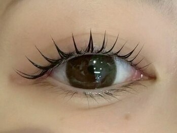 まつ毛エクステ・まつ毛パーマ・眉毛専門店memoto神戸三宮店【メモト】の写真/【女子力UP】メーテルラッシュで横幅UP。タレ目効果で優しい印象に☆一重や奥二重の方にも人気のデザイン♪