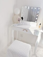 シロサロン(silo salon)/店内設置のドレッサー