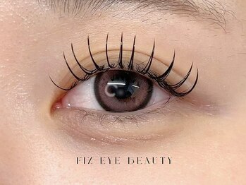 フィズ アイ ビューティ豊橋山田店(fiz)の写真/【マツエク悩み解決】モチ抜群×最旬トレンド★fizのマツエクで"24時間お気に入り"の目元！パリエクOK 