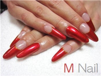 エムネイル(M Nail)/スカルプ・真っ赤が印象的