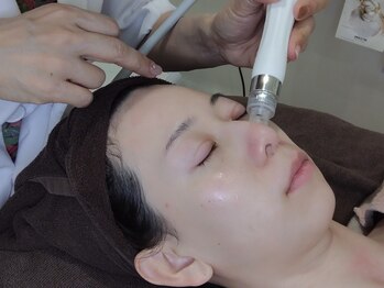 エクラ(eclat)の写真/毛穴を引き締め、透明美肌に♪お肌のごわつき・ざらつきを改善!お悩みに合わせたケアコースを多数ご用意◎