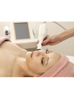 ホウレイ線・たるみ改善！予防ケア