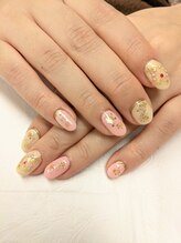 トータルビューティーサロン ドールズ(total beauty salon Dolls)/雪の結晶ネイル　担当霜村