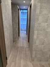 ［肩こり/腰痛/骨盤矯正/自律神経の不調/不眠］梅田整体院 ATERA【アテラ】/個室でプライベート空間