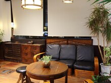 タートル(T.R.L)の雰囲気（レトロアンティーク家具も素敵なサロンの雰囲気を作っています☆）