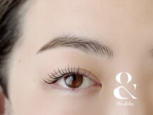アウリィ(aulii)の雰囲気（今話題＋人気の【&Healthy】で根元からぱっちり上向きまつげに。）